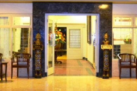 Srikandi Guesthouse มะลัง ภายนอก รูปภาพ