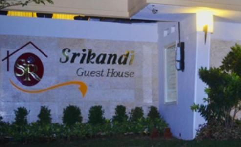 Srikandi Guesthouse มะลัง ภายนอก รูปภาพ