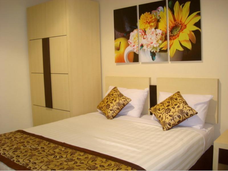 Srikandi Guesthouse มะลัง ภายนอก รูปภาพ